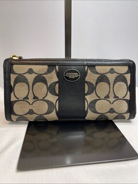 Coach Signature Monogram Canvas and leather Zip Wallet